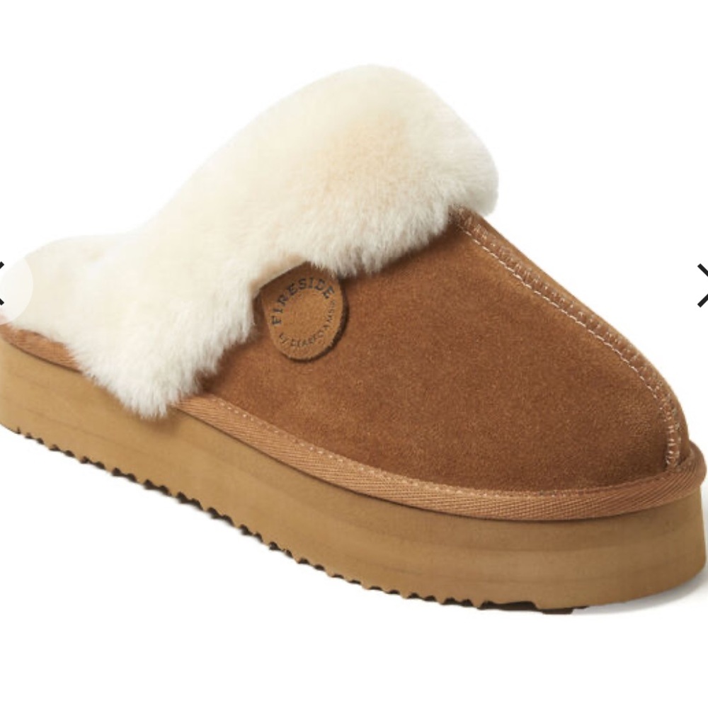 Fireside by Dearfoams Melton Genuine Shearling Platform Scuff Size 9